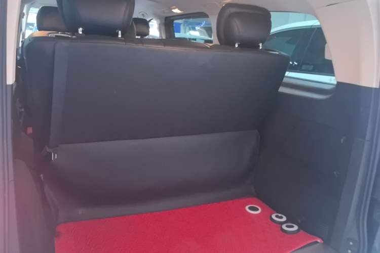Used Mercedes-Benz Vito 2018 2.0T Elite Version 7 Seats China V Emission Standard Trunk