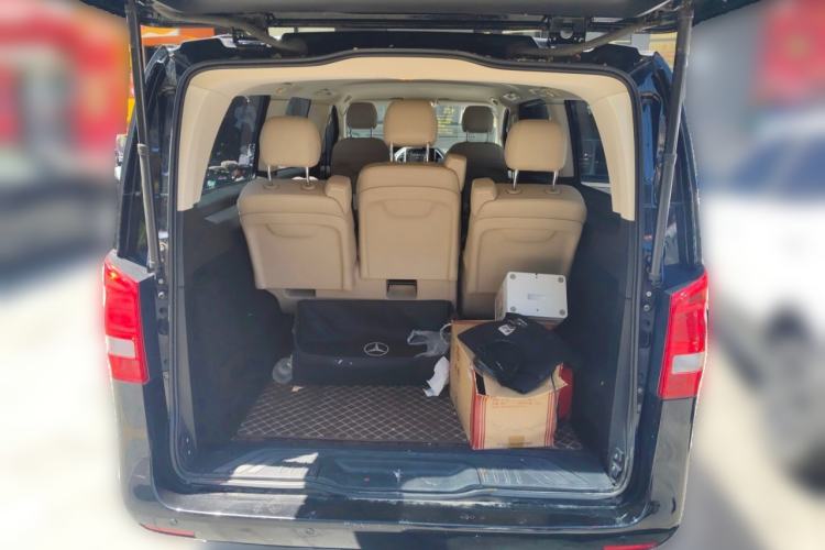 Used Mercedes-Benz Vito 2018 2.0T Elite Version 7 Seats China VI Emission Standard Trunk