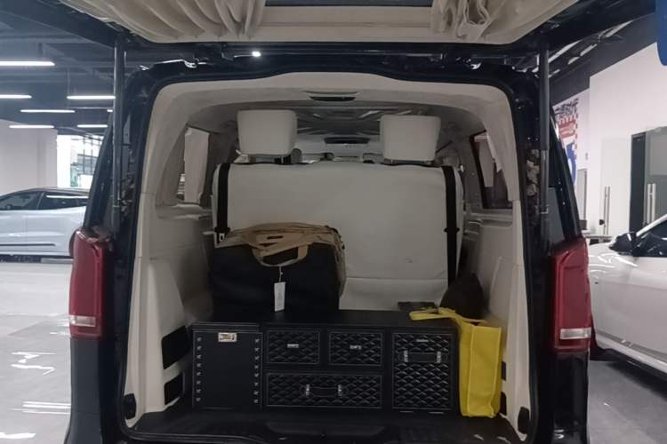 Used Mercedes-Benz Vito 2018 2.0T Business Version China V Emission Standard Trunk