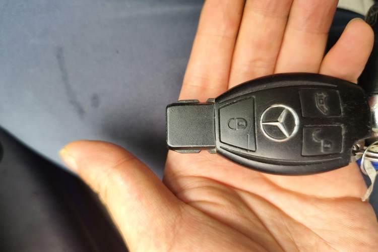 Used Mercedes-Benz Vito 2018 2.0T Business Version China V Emission Standard Vehicle Key