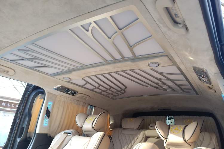 Used Mercedes-Benz Vito 2018 2.0T Business Version China VI Emission Standard Headliner