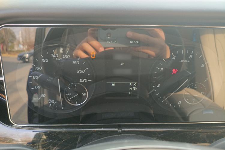 Used Mercedes-Benz Vito 2018 2.0T Business Version China VI Emission Standard Instrument Cluster