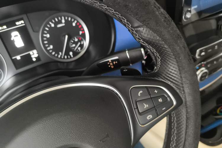 Used Mercedes-Benz Vito 2018 2.0T Business Version China VI Emission Standard Gear Lever