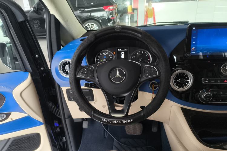 Used Mercedes-Benz Vito 2018 2.0T Business Version China VI Emission Standard Steering Wheel