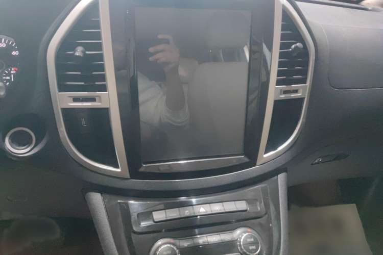 Used Mercedes-Benz Vito 2018 2.0T Business Version China VI Emission Standard Audio And AC Panel