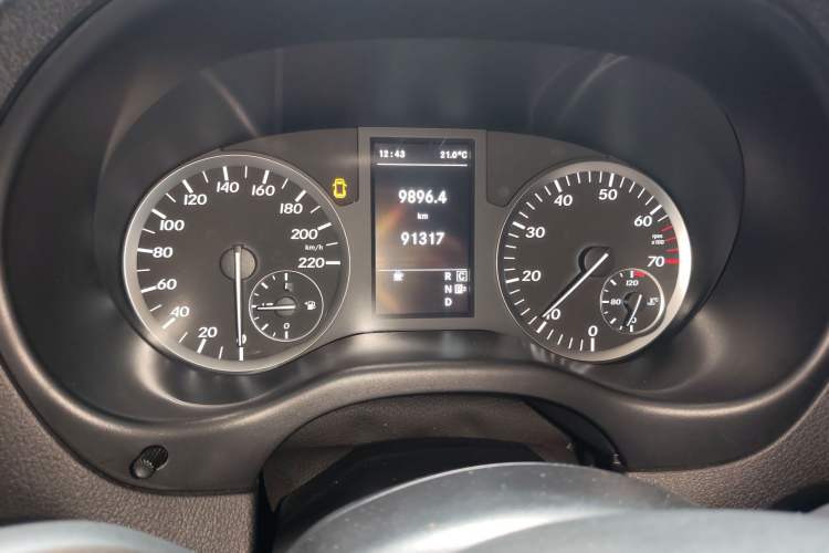 Used Mercedes-Benz Vito 2018 2.0T Business Version China V Emission Standard Instrument Cluster