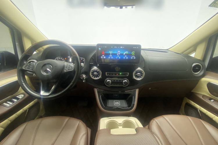 Used Mercedes-Benz Vito 2018 2.0T Business Version China V Emission Standard Interior 1