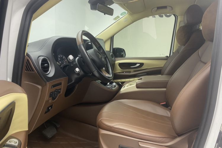 Used Mercedes-Benz Vito 2018 2.0T Business Version China V Emission Standard Interior 2