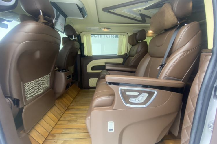Used Mercedes-Benz Vito 2018 2.0T Business Version China V Emission Standard Interior 3