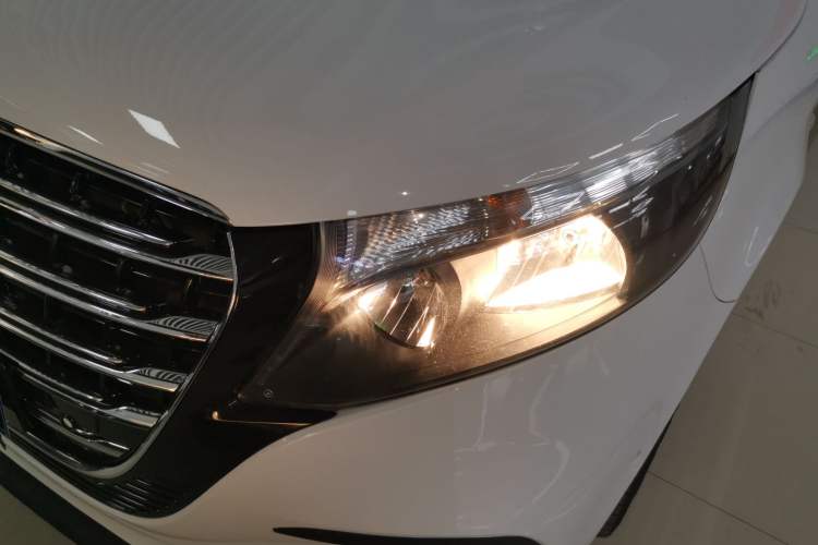 Used Mercedes-Benz Vito 2018 2.0T Business Version China VI Emission Standard Left Front Headlight