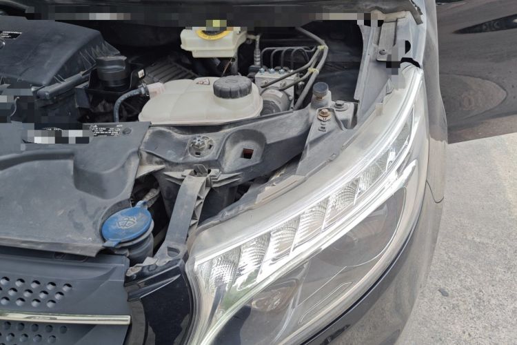 Used Mercedes-Benz Vito  Engine Bay Left