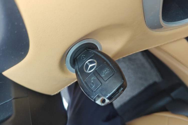 Used Mercedes-Benz Vito  Vehicle Key