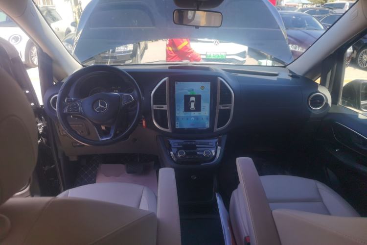 Used Mercedes-Benz Vito 2020 2.0T Business Version 7 Seats Center Console