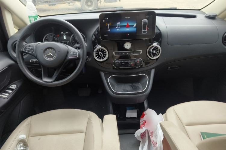 Used Mercedes-Benz Vito 2020 2.0T Elite Version 9 Seats Center Console