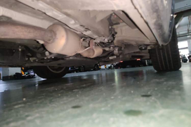 Used Mercedes-Benz Vito 2020 2.0T Business Version 7 Seats Chassis Front Right