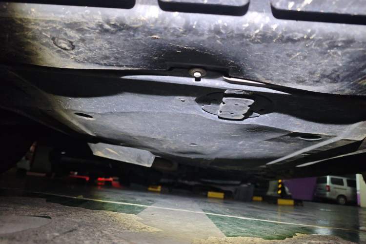 Used Mercedes-Benz Vito 2020 2.0T Business Version 7 Seats Chassis Front