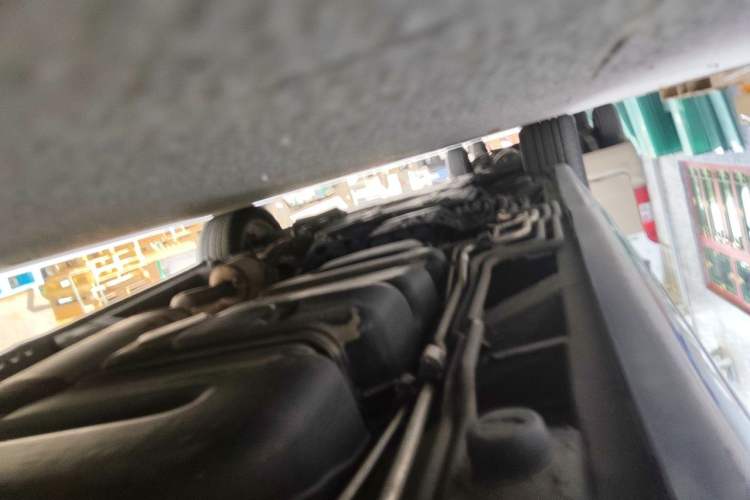 Used Mercedes-Benz Vito 2020 2.0T Elite Version 7 Seats Chassis Rear Left