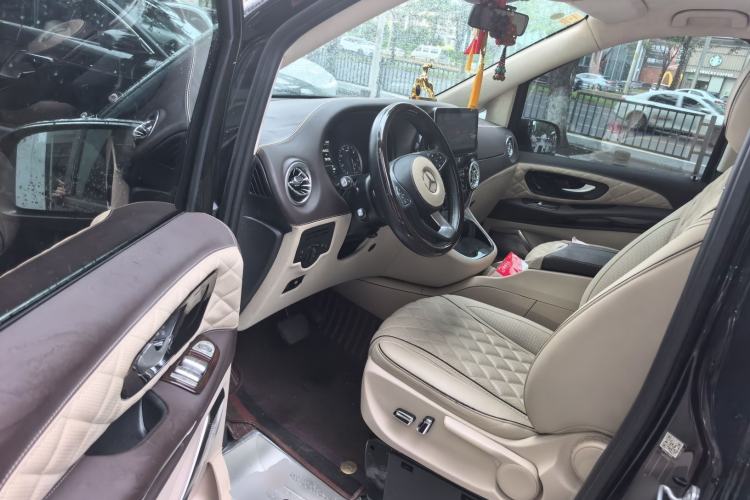 Used Mercedes-Benz Vito 2020 2.0T Elite Version 7 Seats Driver Seat