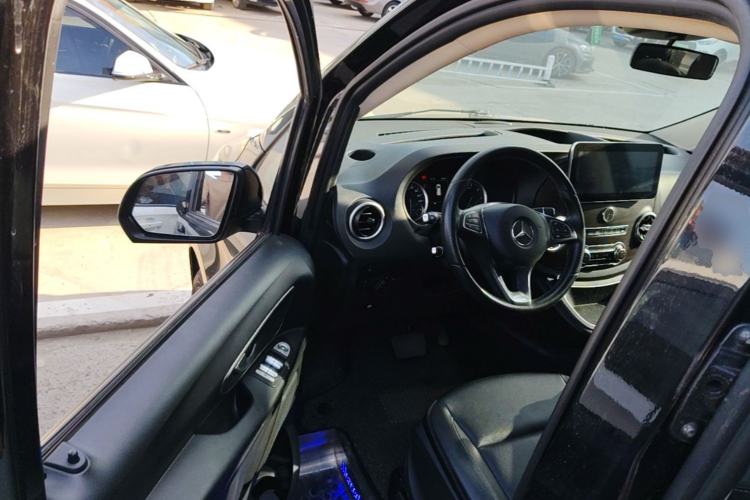 Used Mercedes-Benz Vito 2020 2.0T Business Version 7 Seats Driver Seat