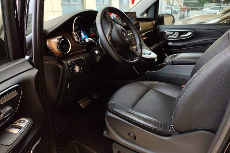 Used Mercedes-Benz Vito 2020 2.0T Business Version 7 Seats Driver Seat