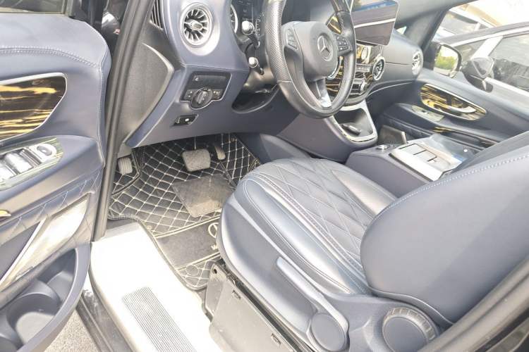 Used Mercedes-Benz Vito 2020 2.0T Business Version 7 Seats Driver Seat