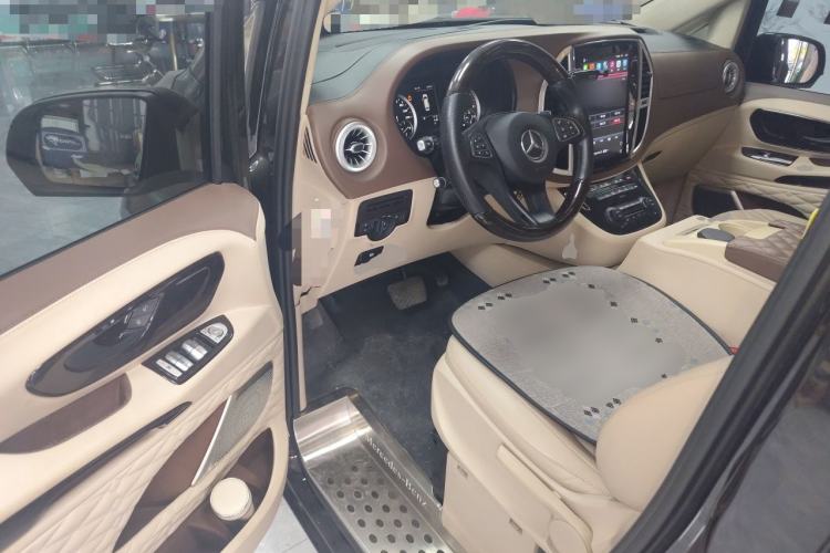 Used Mercedes-Benz Vito 2020 2.0T Elite Version 7 Seats Driver Seat