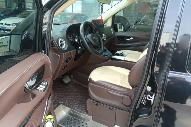 Used Mercedes-Benz Vito 2020 2.0T Elite Version 7 Seats Driver Seat
