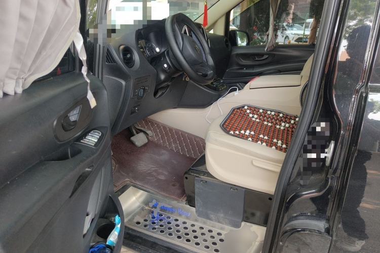 Used Mercedes-Benz Vito 2020 2.0T Elite Version 7 Seats Driver Seat