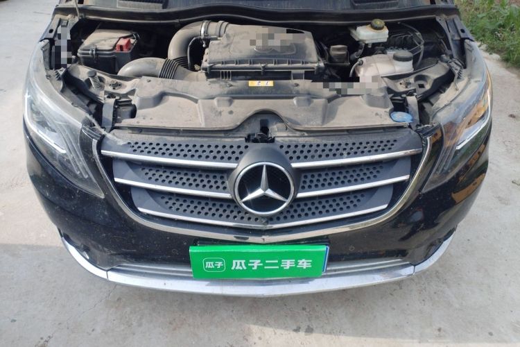 Used Mercedes-Benz Vito 2020 2.0T Elite Version 7 Seats Engine Bay