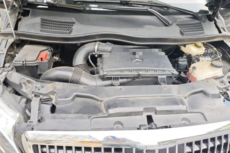 Used Mercedes-Benz Vito 2020 2.0T Business Version 7 Seats Engine Bay