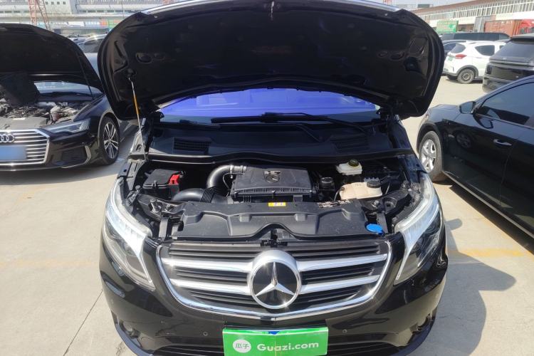 Used Mercedes-Benz Vito 2020 2.0T Business Version 7 Seats Engine Bay