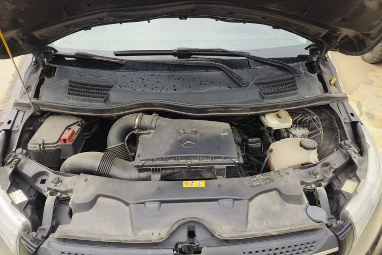 Used Mercedes-Benz Vito 2020 2.0T Elite Version 9 Seats Engine Bay
