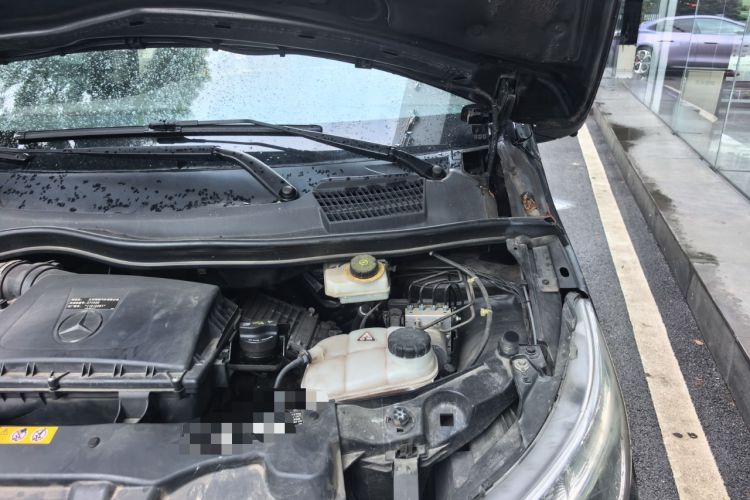 Used Mercedes-Benz Vito 2020 2.0T Elite Version 7 Seats Engine Bay Left
