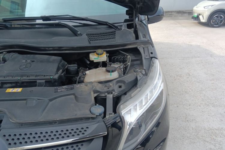 Used Mercedes-Benz Vito 2020 2.0T Elite Version 7 Seats Engine Bay Left
