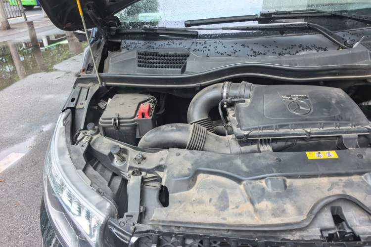 Used Mercedes-Benz Vito 2020 2.0T Elite Version 7 Seats Engine Bay Right