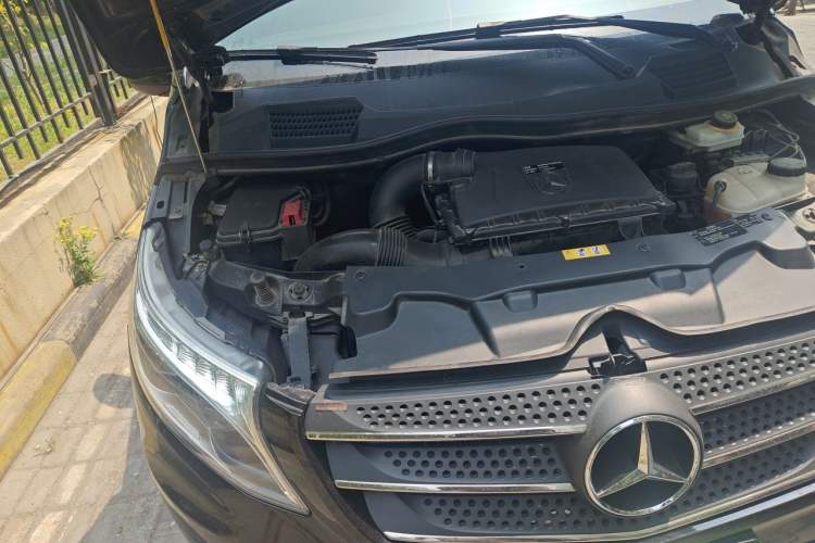 Used Mercedes-Benz Vito 2020 2.0T Business Version 7 Seats Engine Bay Right