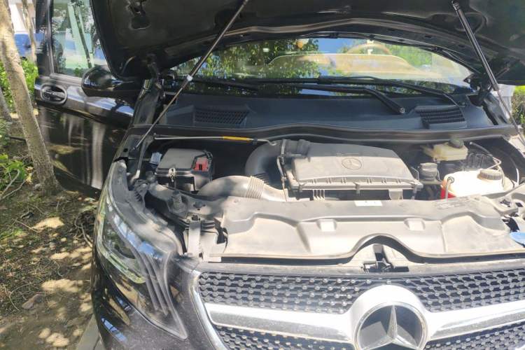 Used Mercedes-Benz Vito 2020 2.0T Business Version 7 Seats Engine Bay Right
