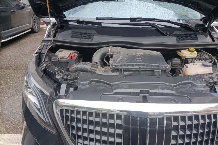 Used Mercedes-Benz Vito 2020 2.0T Business Version 7 Seats Engine Bay Right