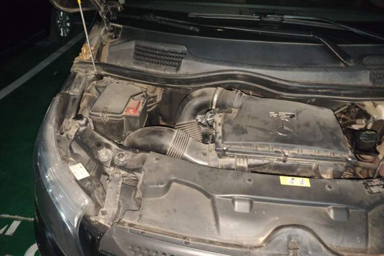 Used Mercedes-Benz Vito 2020 2.0T Business Version 7 Seats Engine Bay Right