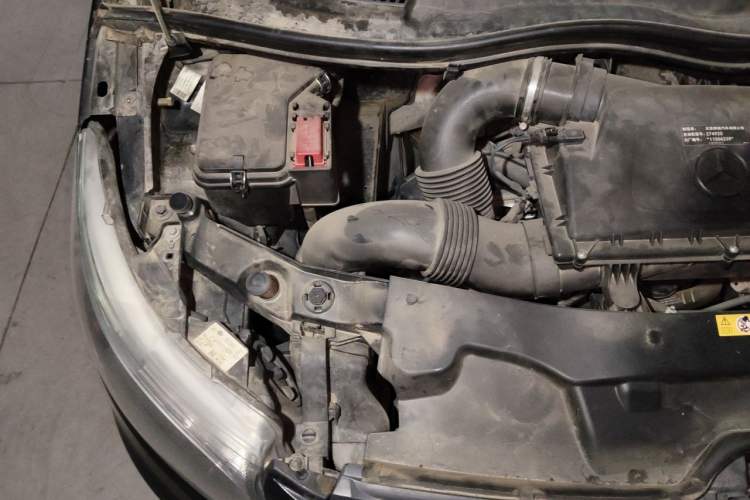 Used Mercedes-Benz Vito 2020 2.0T Business Version 7 Seats Engine Bay Right
