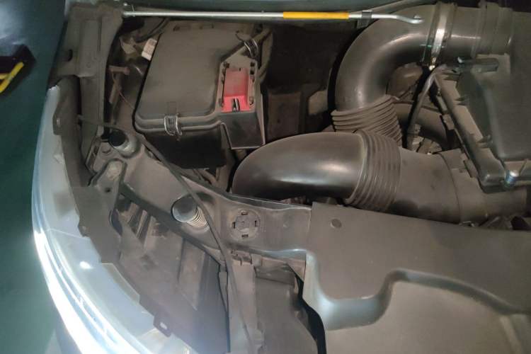 Used Mercedes-Benz Vito 2020 2.0T Business Version 7 Seats Engine Bay Right
