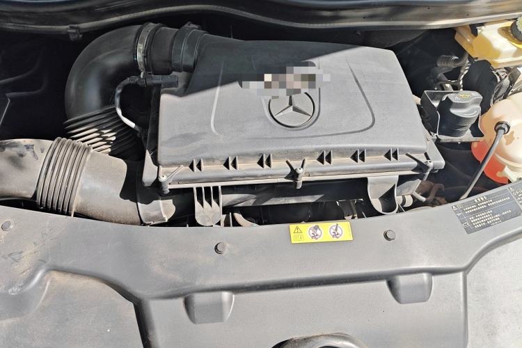 Used Mercedes-Benz Vito 2020 2.0T Elite Version 7 Seats Engine Bay