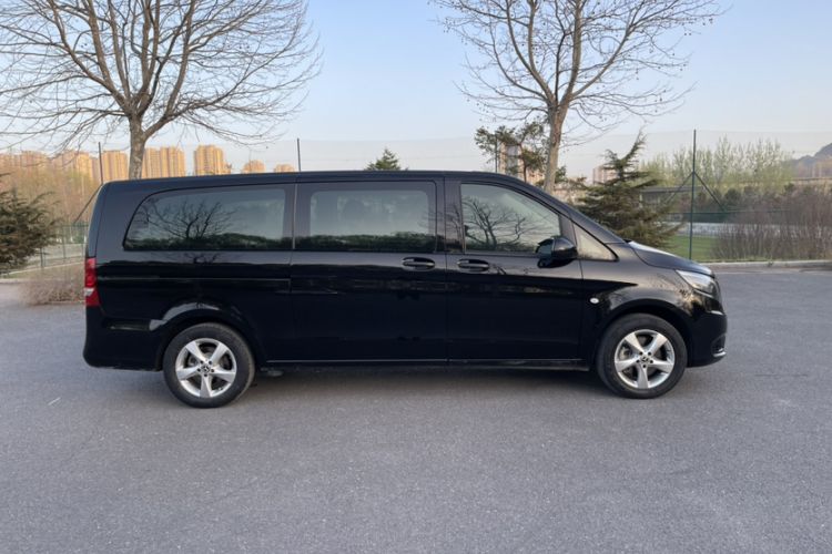 Used Mercedes-Benz Vito 2020 2.0T Elite Version 9 Seats Exterior 3