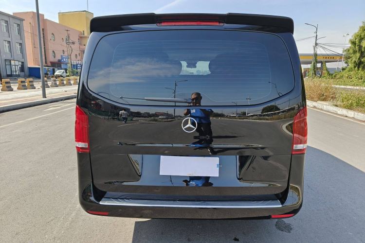 Used Mercedes-Benz Vito 2020 2.0T Elite Version 7 Seats Exterior 3