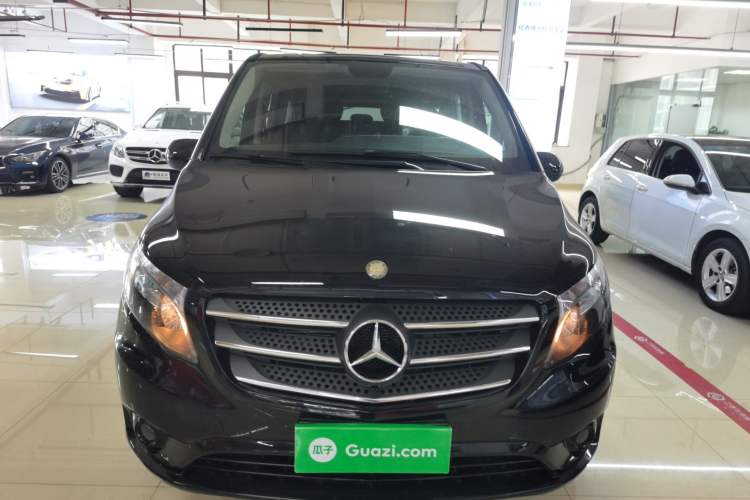 Used Mercedes-Benz Vito 2020 2.0T Elite Version 7 Seats Front