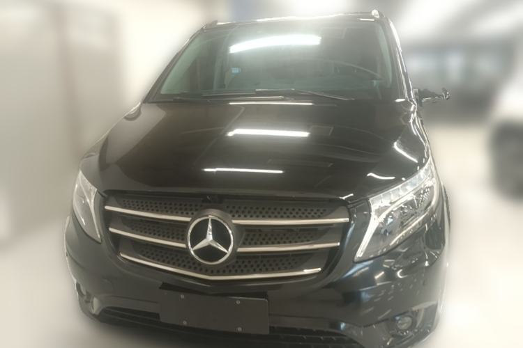 Used Mercedes-Benz Vito 2020 2.0T Elite Version 7 Seats Front