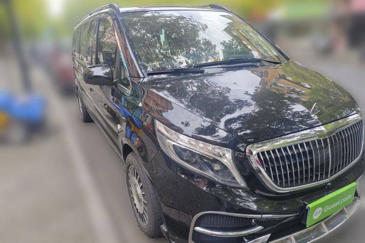 Used Mercedes-Benz Vito 2020 2.0T Business Version 7 Seats Front Right 45 Deg