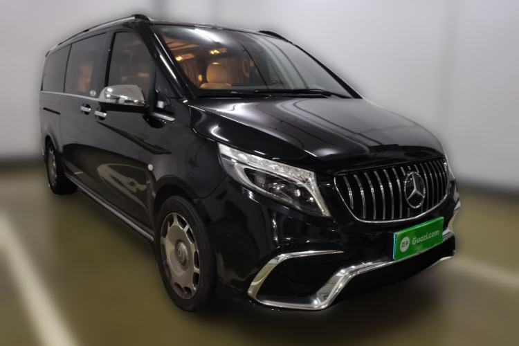 Used Mercedes-Benz Vito 2020 2.0T Business Version 7 Seats Front Right 45 Deg