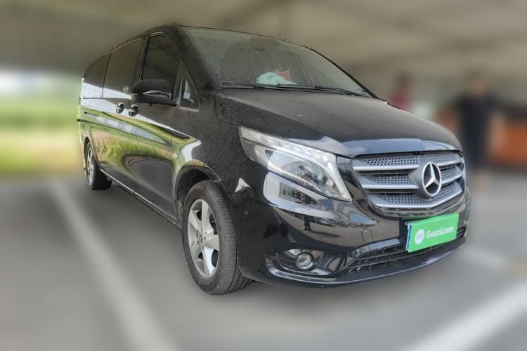 Used Mercedes-Benz Vito 2020 2.0T Business Version 7 Seats Front Right 45 Deg
