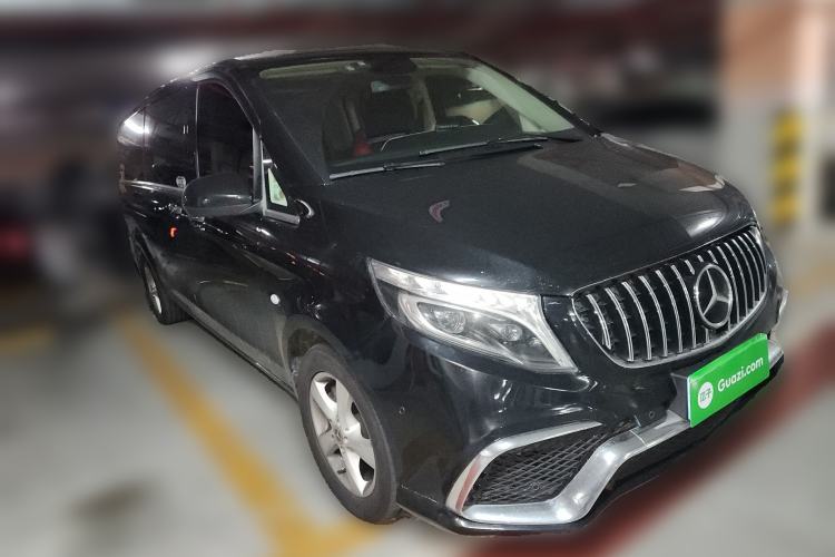 Used Mercedes-Benz Vito 2020 2.0T Elite Version 7 Seats Front Right 45 Deg
